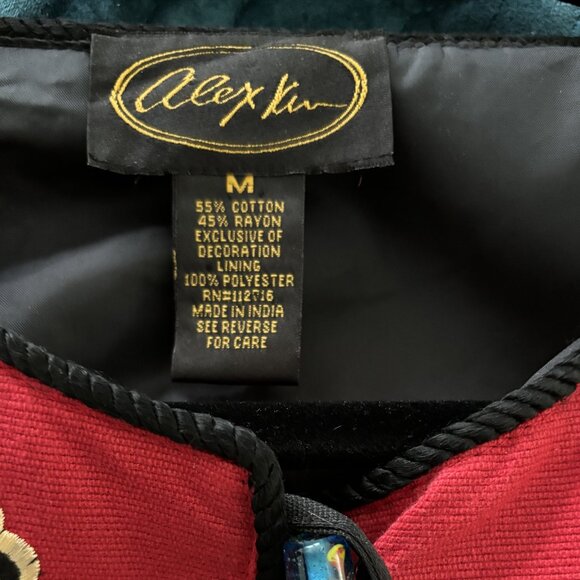 Stunning RED Embroidered & Applique Art Jacket - SIZE M - FREE SHIPPING! - Picture 9 of 10